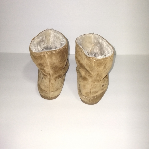 Lucky Brand Flat Suede Fur lined ankle booties size 8 Pull On Tan color - Picture 5 of 11